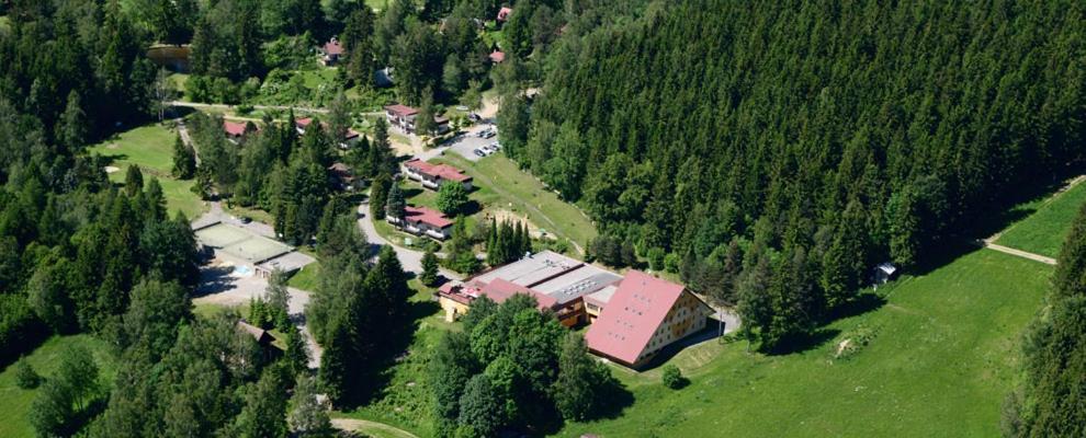 Hotel Svratka エクステリア 写真